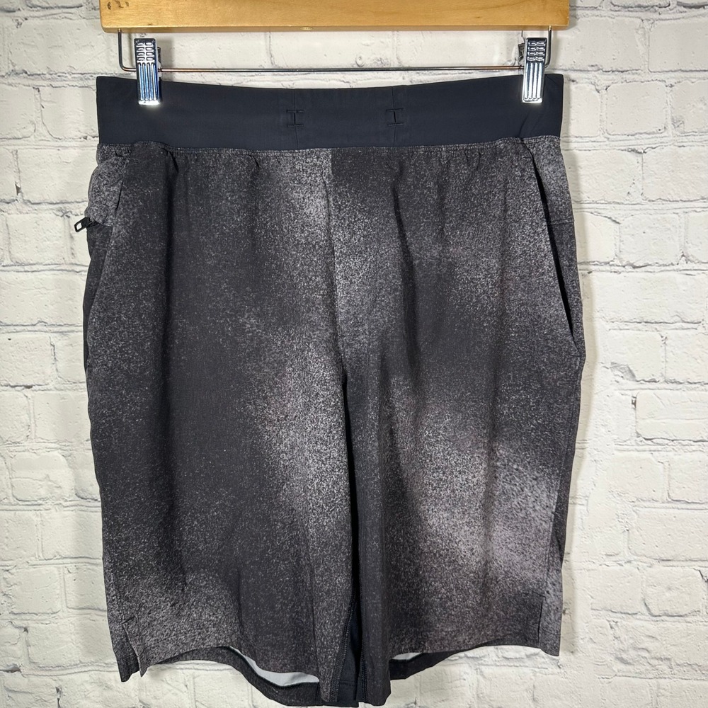 Lululemon Mens THE Short 9 Inch Static Print Gray Black Training Shorts Size‎ M